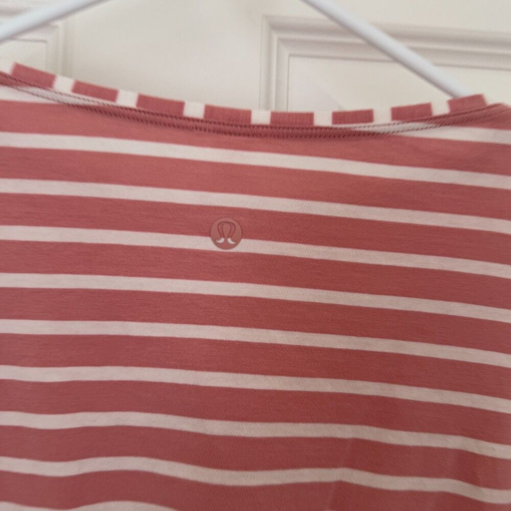 Lululemon Back In Action Long Sleeve Shirt Yachtie Stripe Pink Pastel White Sz 4 - Picture 5 of 8